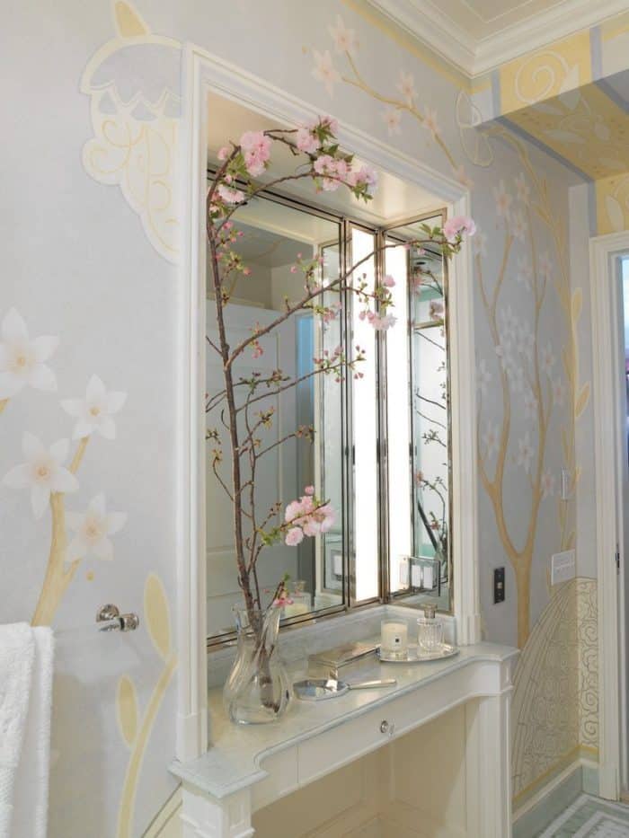floral mural bathroom