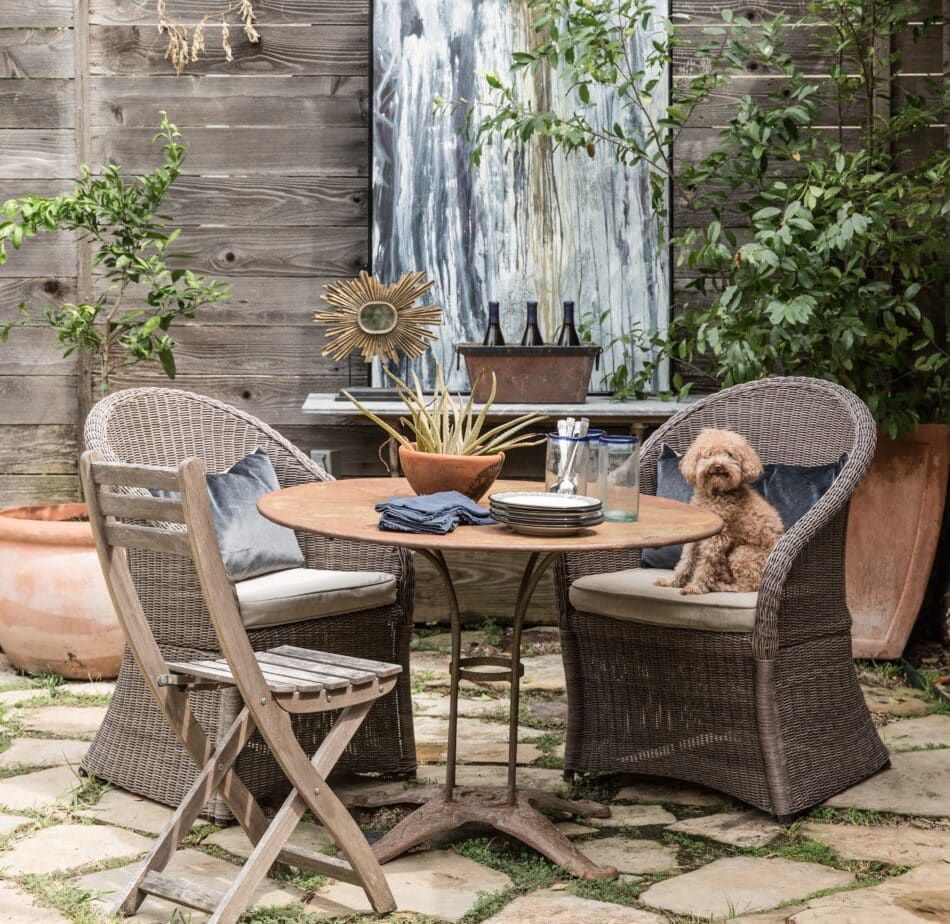 Nest-designed outdoor dining area in Houston, TX