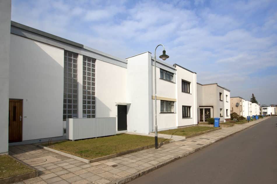 Bauhaussiedlung Dessau-Törten, Haustyp Sietö 2 – 1927, Kleinring, im Vordergrund Haus der Familie Eichhorn, 2012