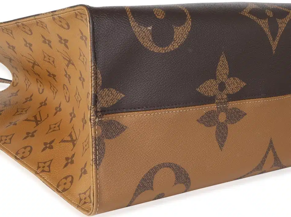 Is this a fake or real Louis Vuitton wallet/purse? : r/Louisvuitton