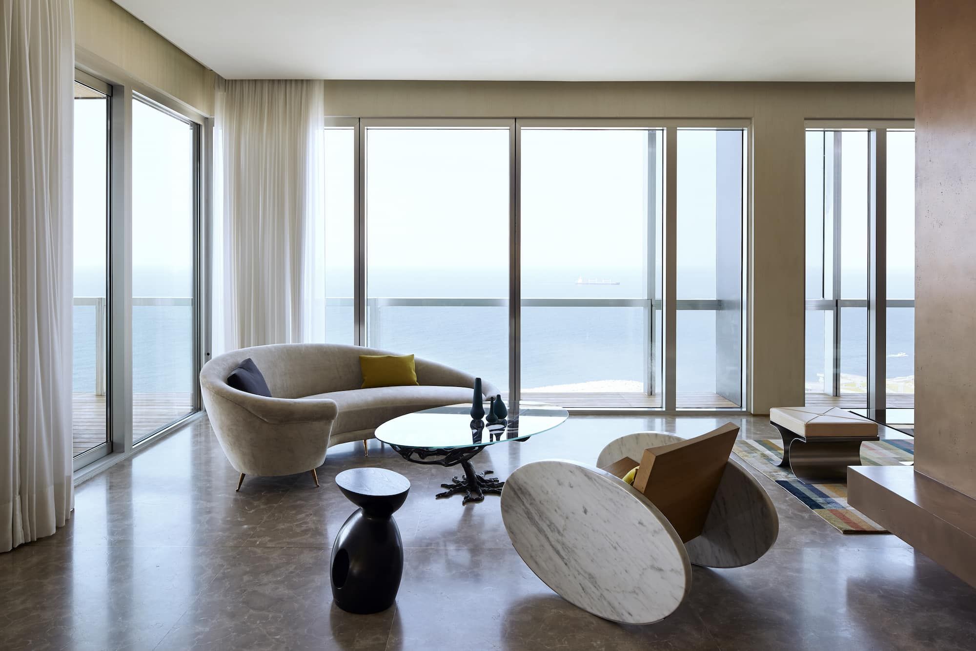 Beirut apartment by Gatserelia Design