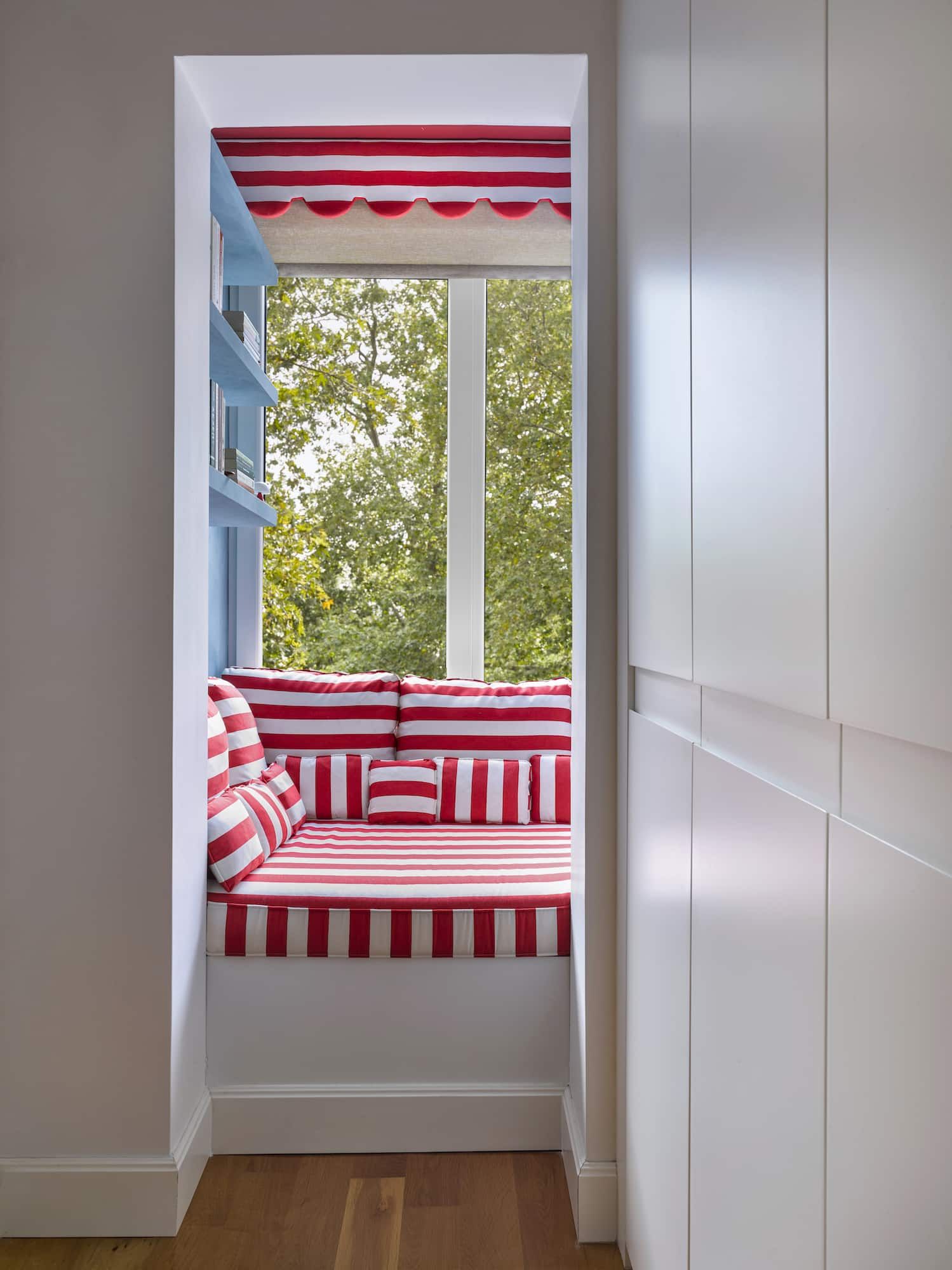 Reading nook designed by Kahrahman