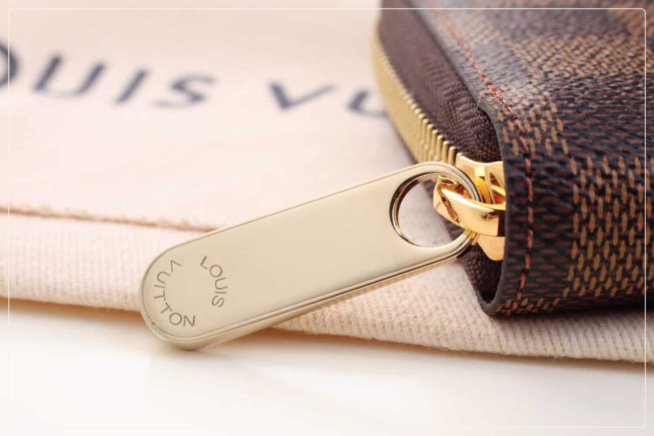 Tổng hợp hơn 85 về real louis vuitton zipper pull hay nhất