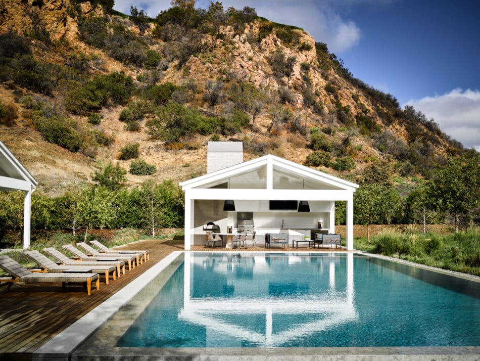 Thousand Oaks, California pool house by NICOLEHOLLIS