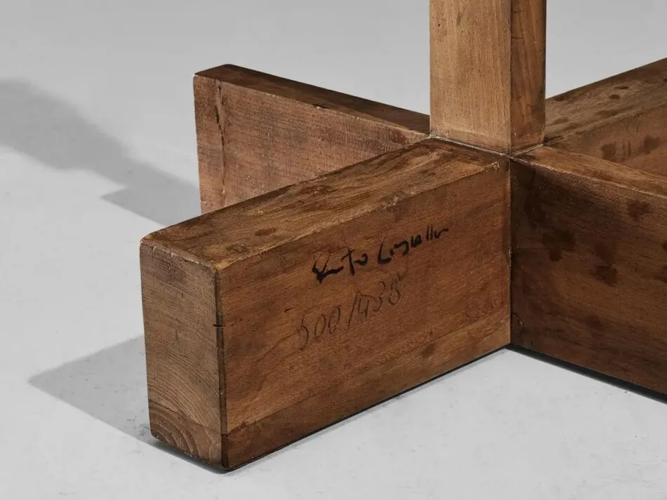 The base of the Pinocchio floor lamp by Pietro Cascella was signed and numbered by the artist.