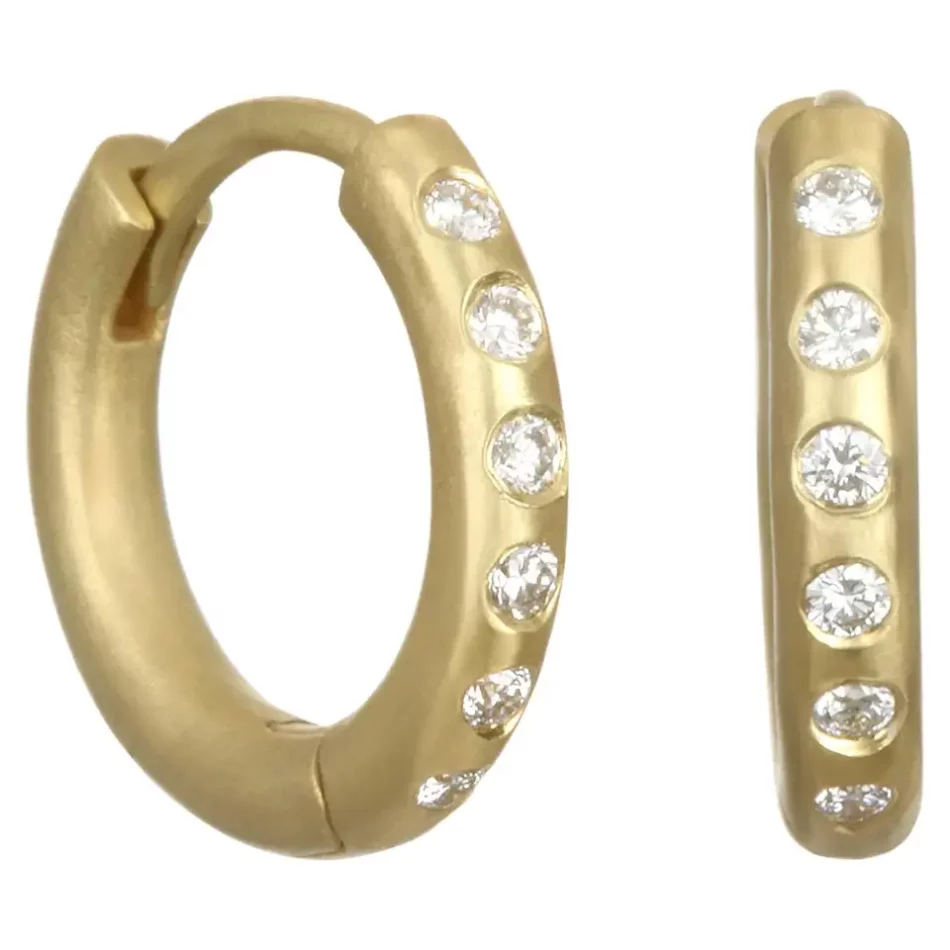 Faye Kim 18-karat gold and diamond huggie hoop earrings, 2020