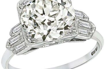 Art Deco diamond engagement ring