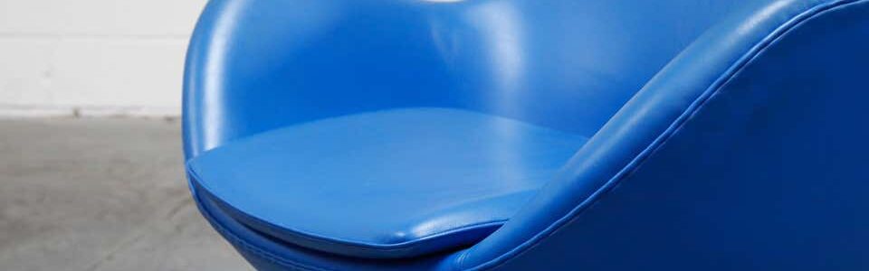 Arne Jacobsen’s Egg Chair Scrambled the Idea of What a ...