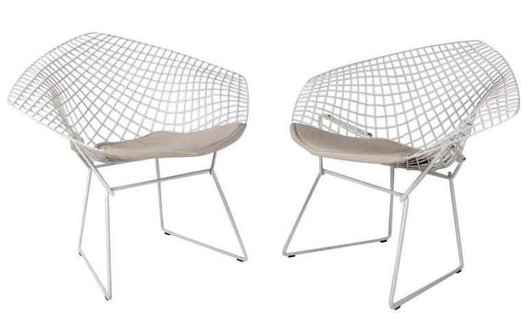 wire lounge chairs