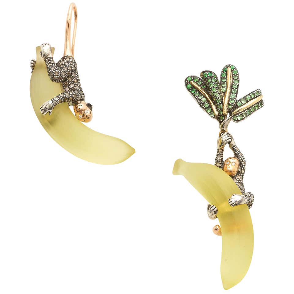 mismatched earrings