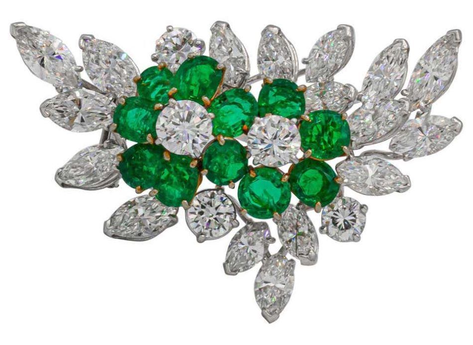 Van Cleef & Arpels 6+ Carat Emeralds and 12 Carat Diamonds Platinum Brooch