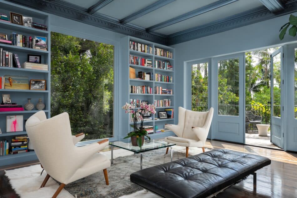 Living room in Los Angeles designed by Romanek Design Studio