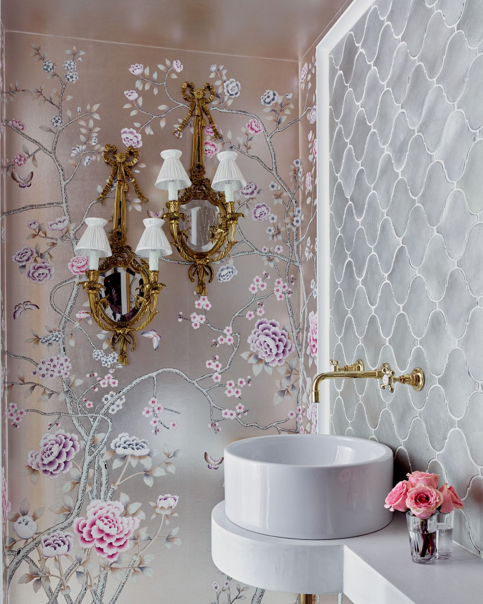 Powder Rooms That Pop from 1stDibs 50 Designers