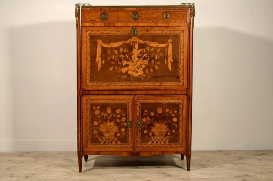 Louis XVI inlaid-wood secretary with marble top, late 18th century