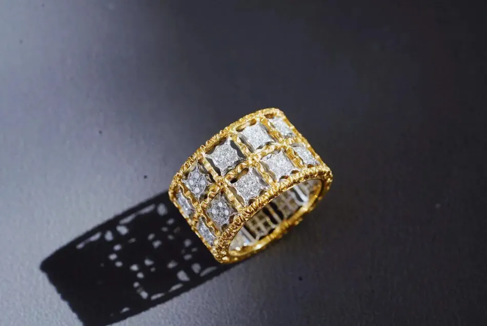 Renaissance-inspired diamond and gold ring made by Mario Buccellati in the 1960s