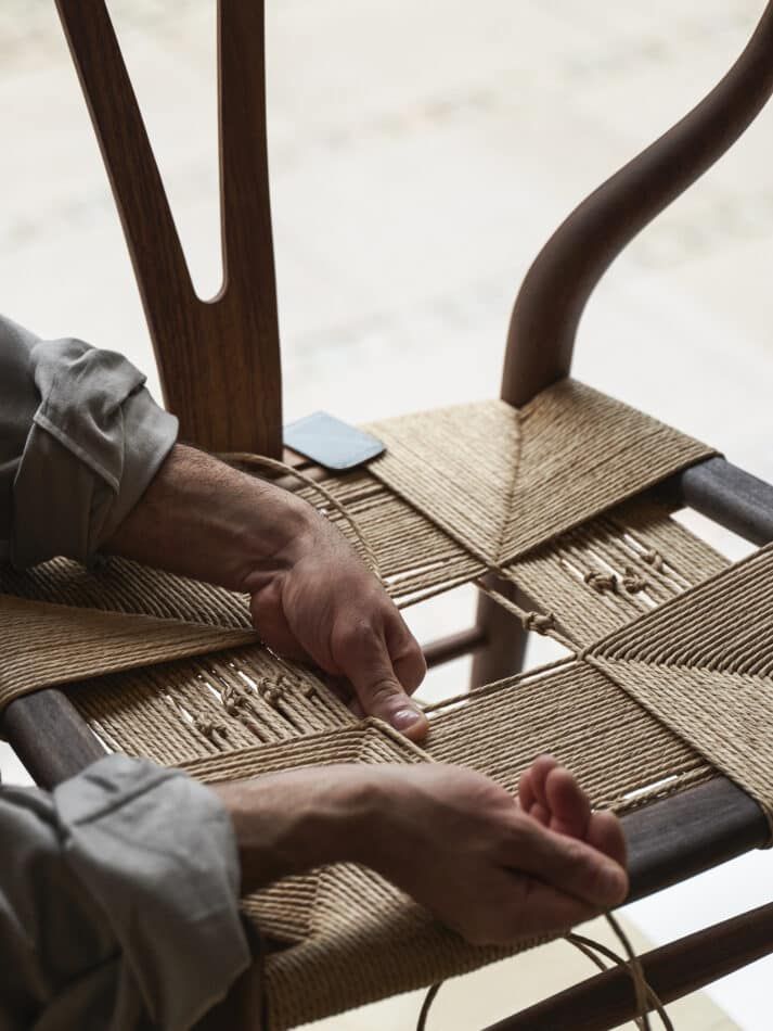The weaving of a Wishbone seat
