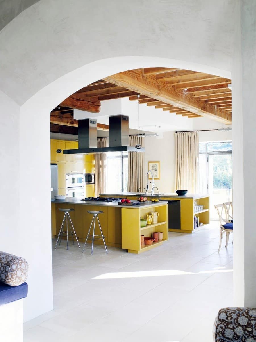 A comfy barn-house in Languedoc designed by Samantha Todhunter
