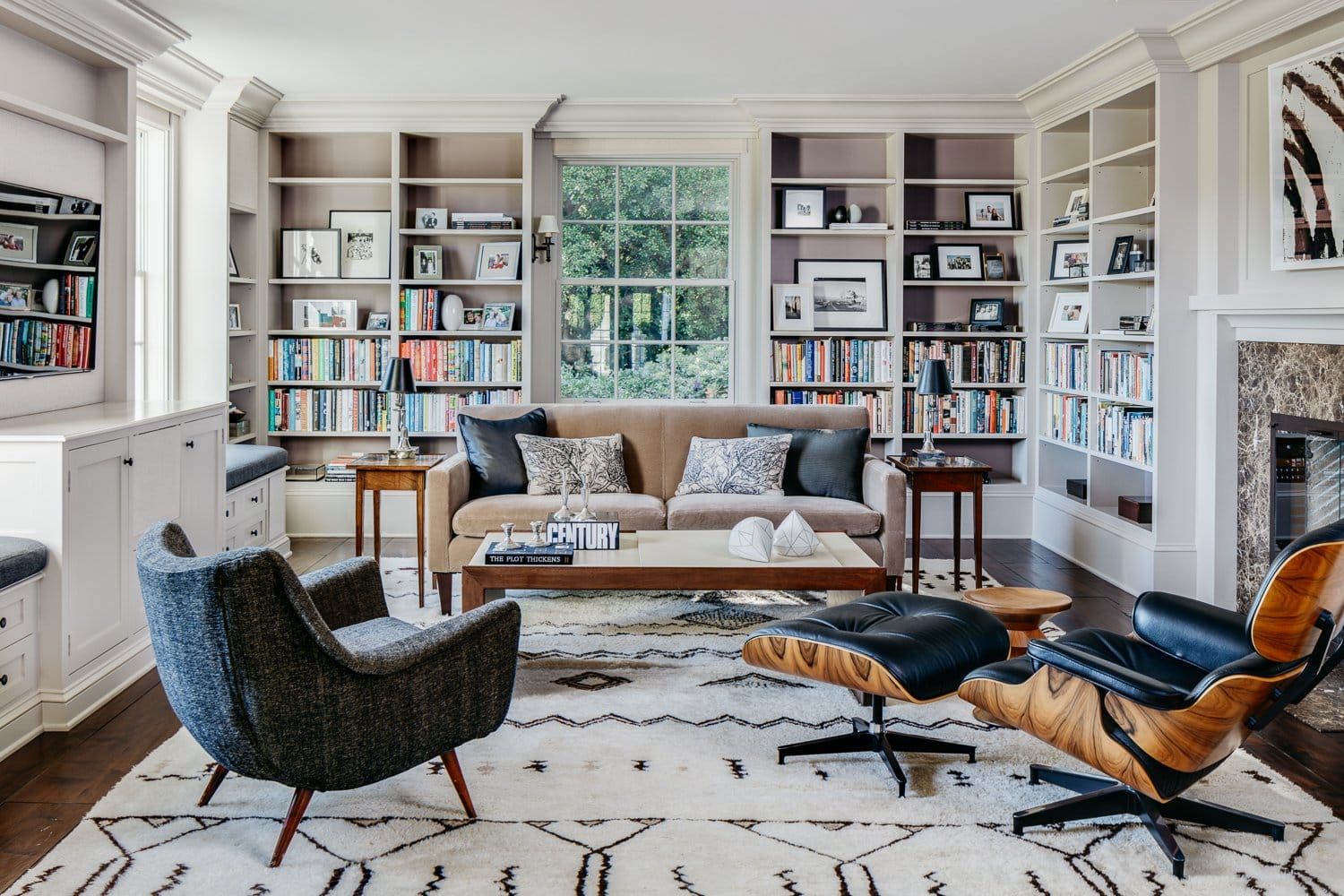 dining room bookshelves