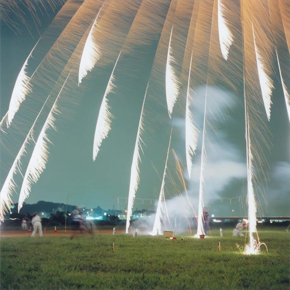 Untitled fireworks, 2001. from the series of "Hanabi"