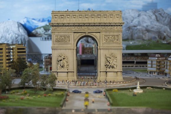 Miniature Versions of the World’s Cities Are in Times Square