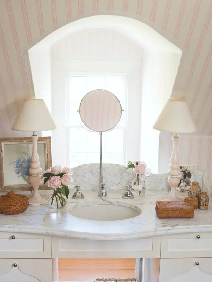Tom Scheerer Inc.-designed bathroom in East Hamptoms