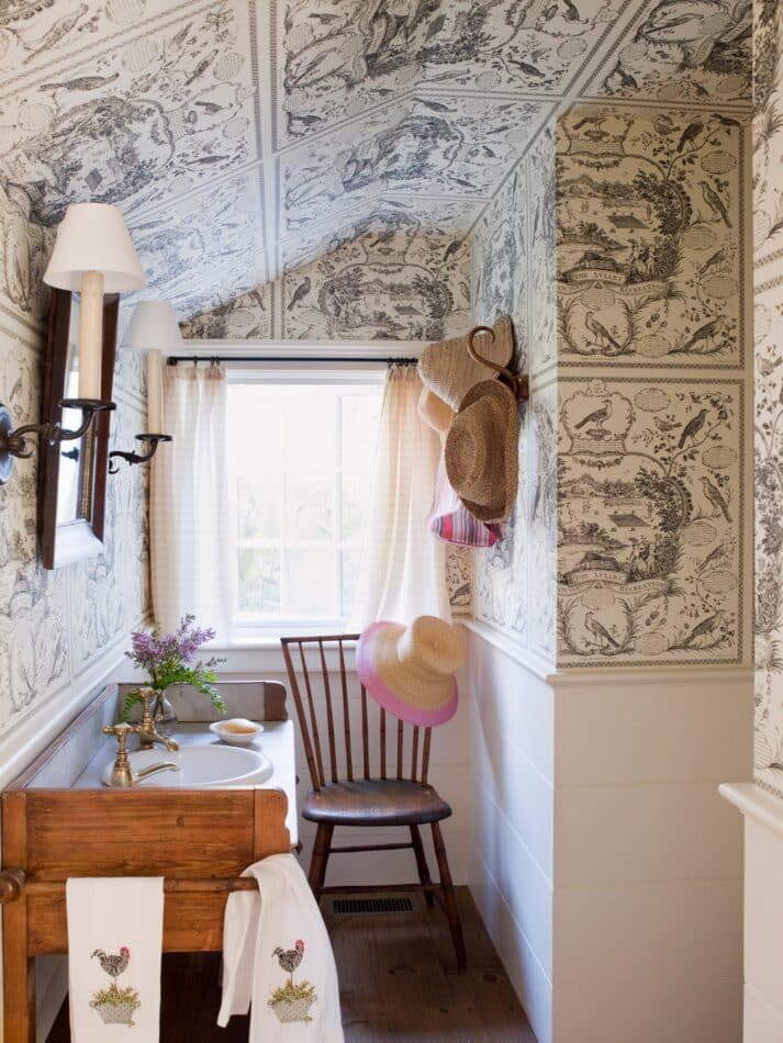 30 Rooms with Dazzling Wallpaper - The Study