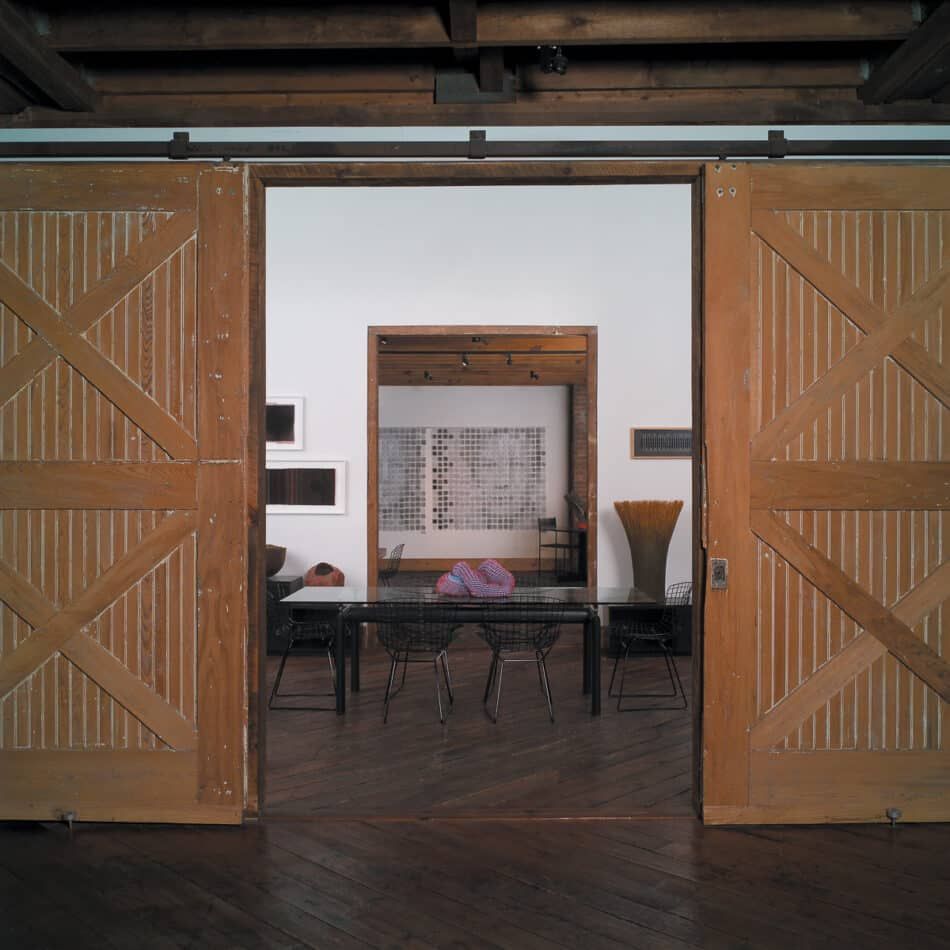 The original barn hosts a revolving showcase of artists’ works