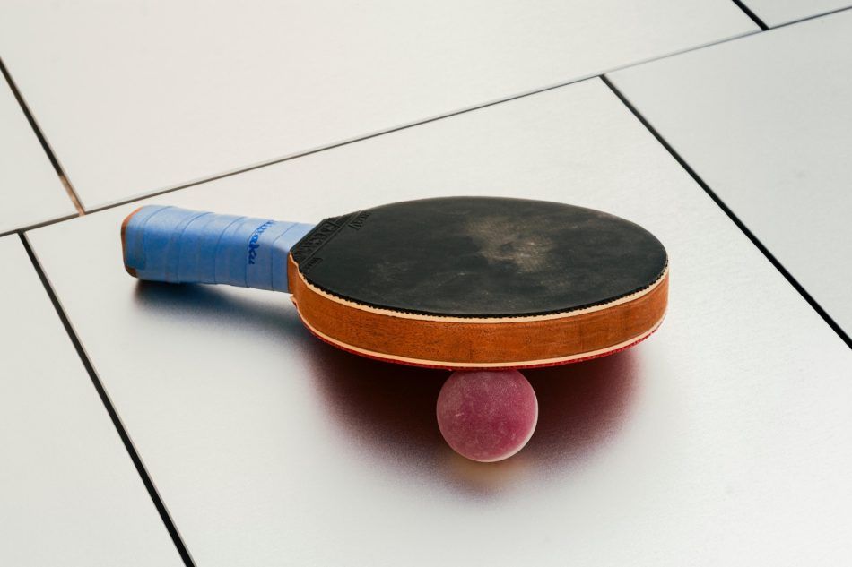 James de Wulf ping pong ball and paddles