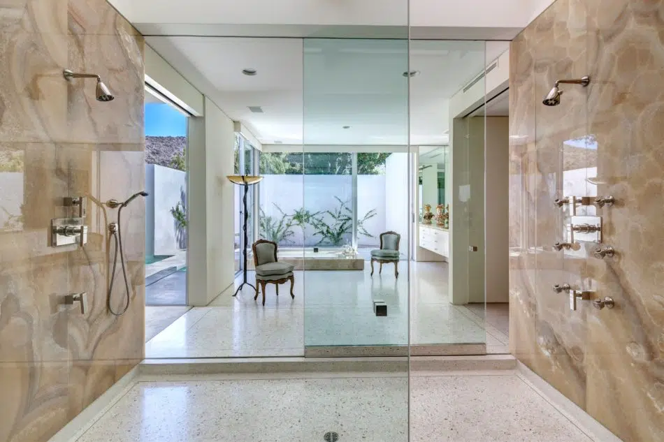 Indian Wells, CA bathroom by Formarch