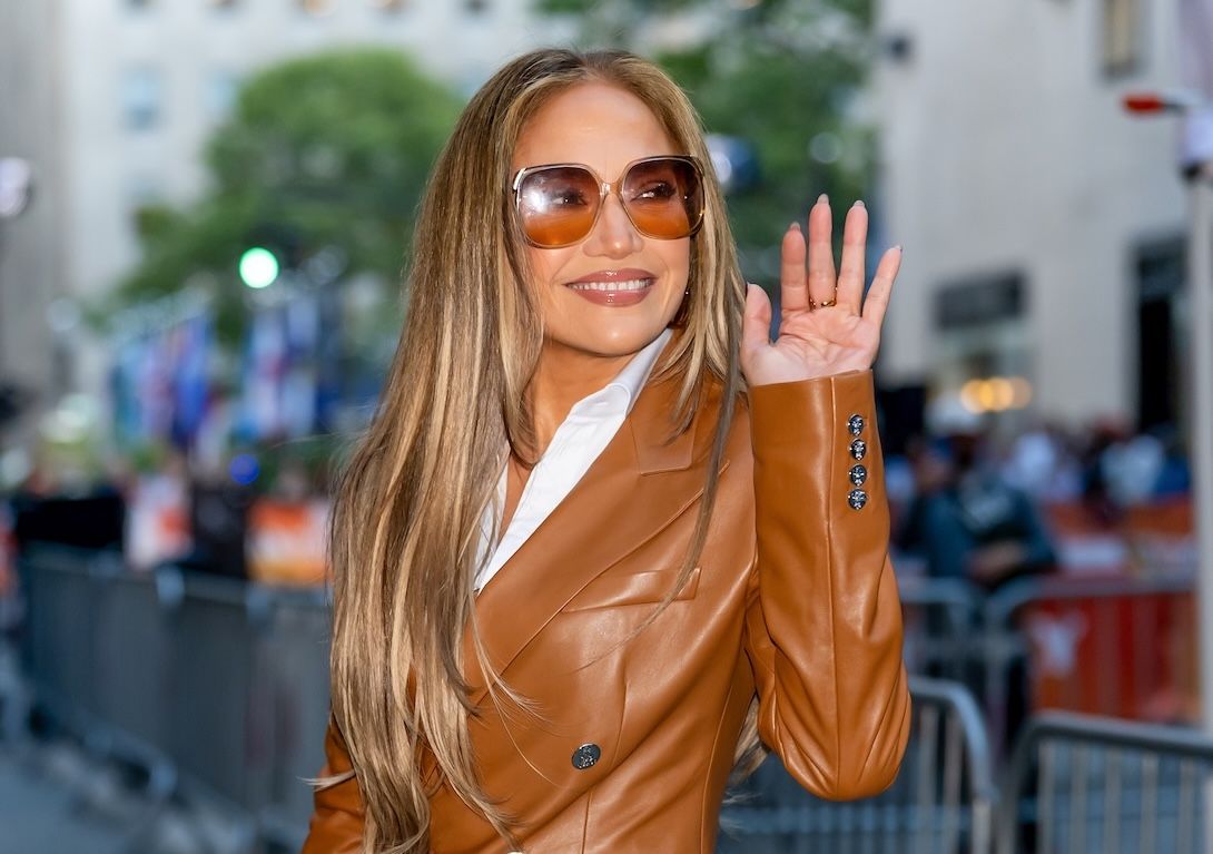 Jennifer Lopez in leather blazer