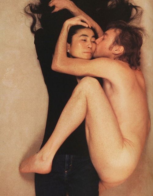 Photograph of John Lennon embracing and Yoko Ono by Annie Leibovitz. 