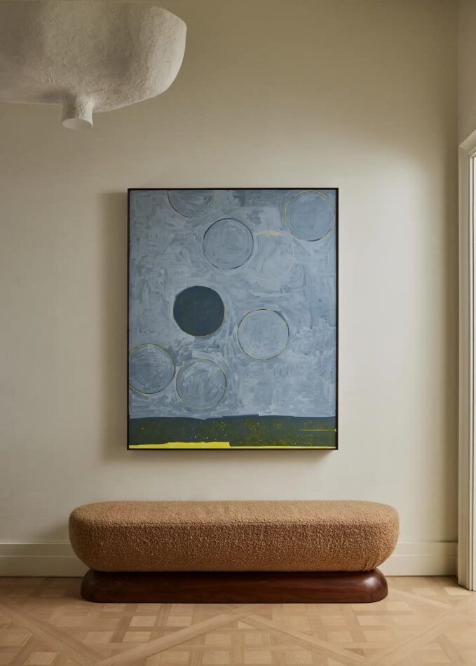 This entry in an Upper East Side apartment updated by Monica Fried makes a striking first impression. 