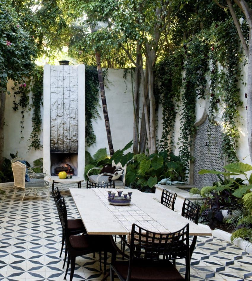 LA patio by Studio Shamshiri