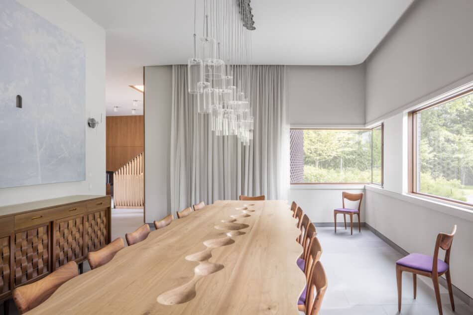 Dining room by MPdL Studio in the suburbs of Detroit 
