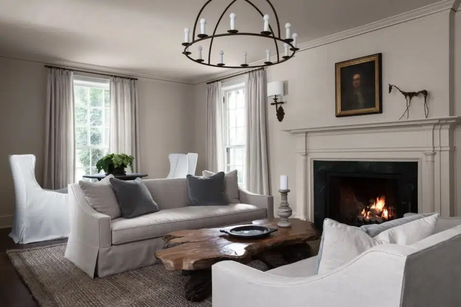 Winnetka, Illinois, living room designed by Michael del Piero