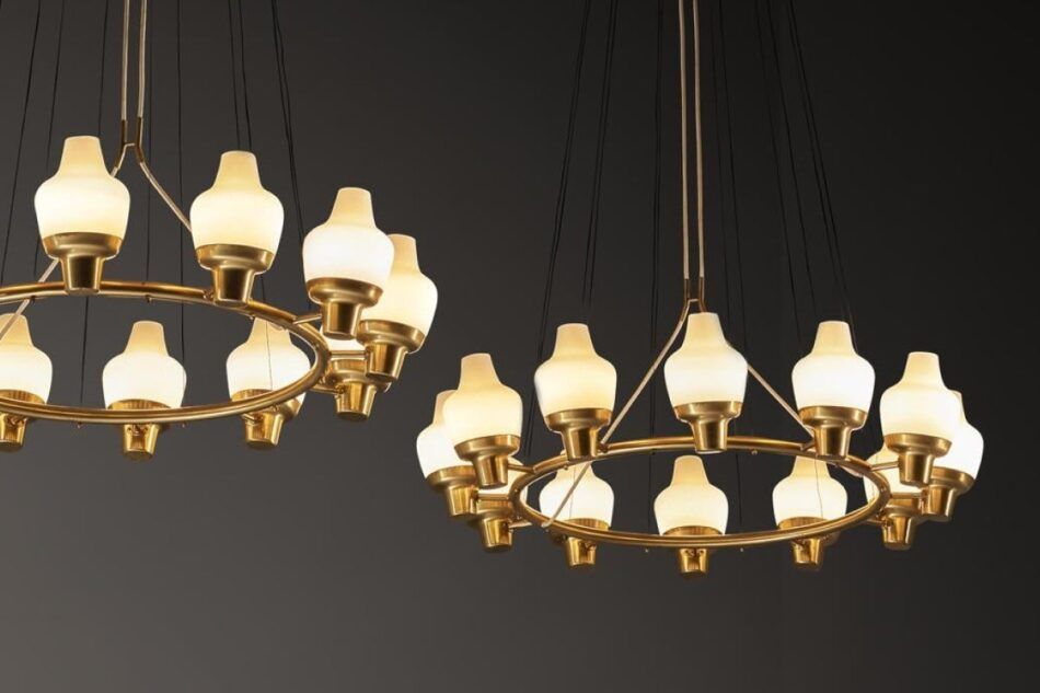 Two Hans Bergström for Ateljé Lyktan 12-light chandeliers in brass and frosted glass, 1950s