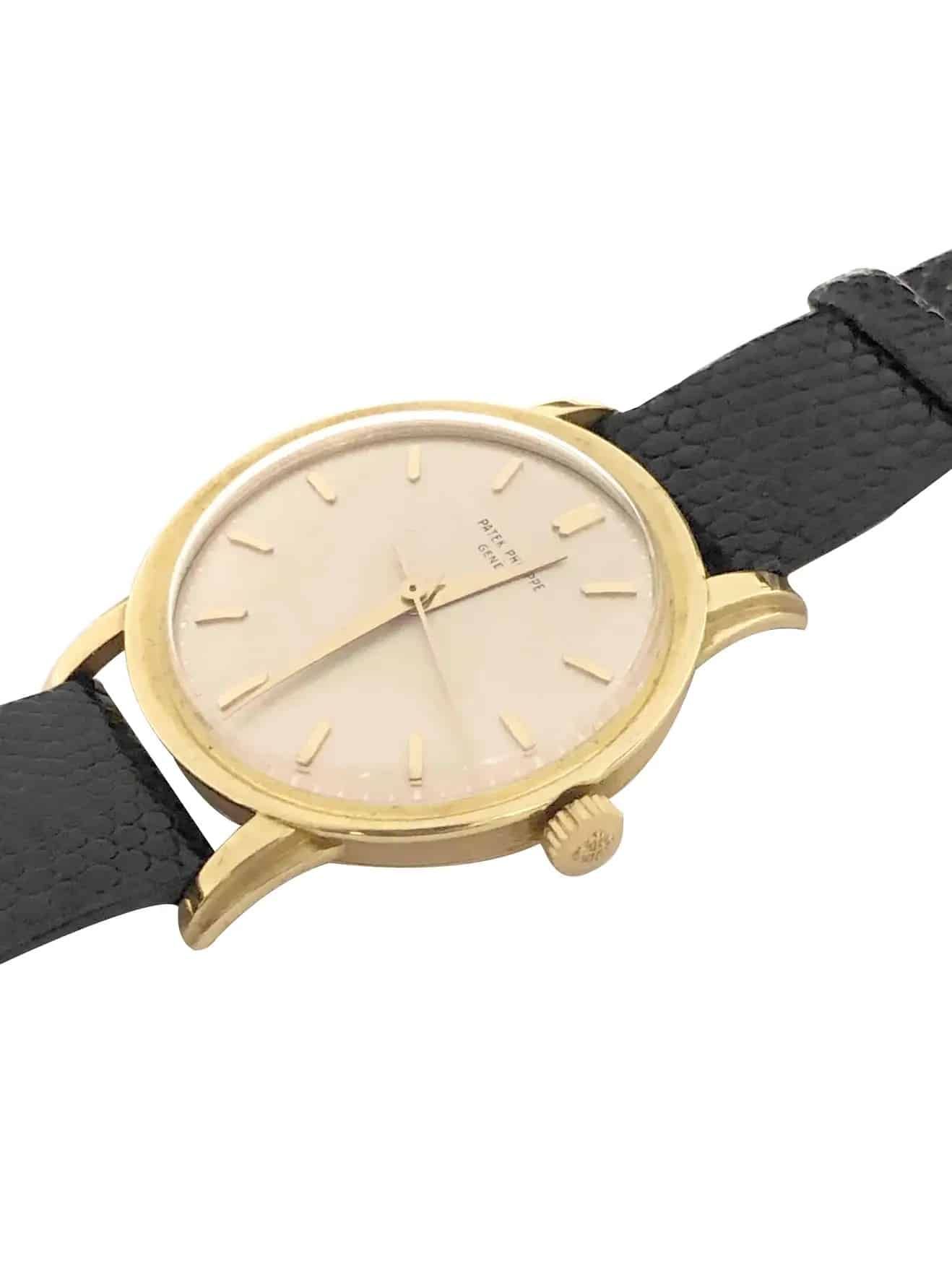 The face of a Patek Philippe 1950s Yellow Gold oversize Manual wind Wristwatch