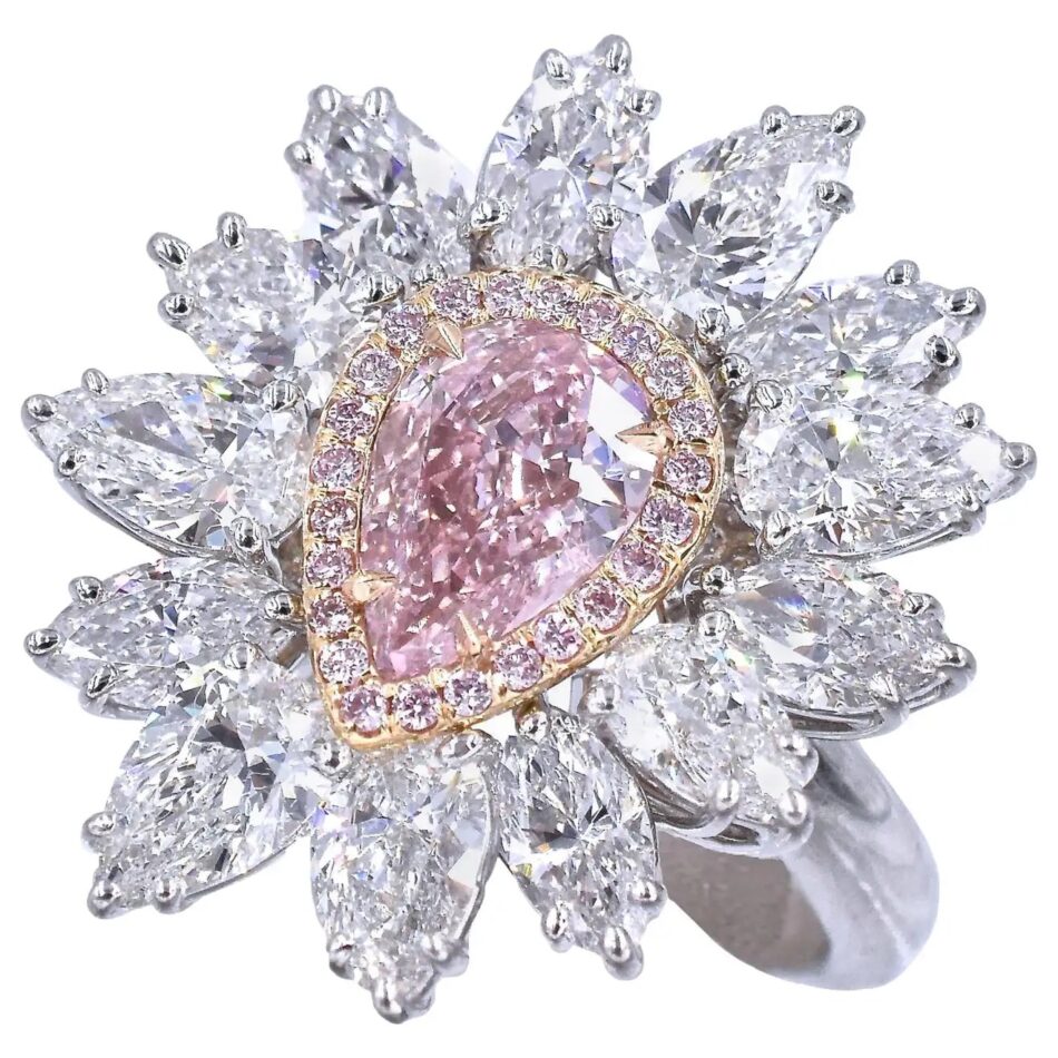 Why Rings with Pear-Cut Gems Are Unconventional Favorites - The Study