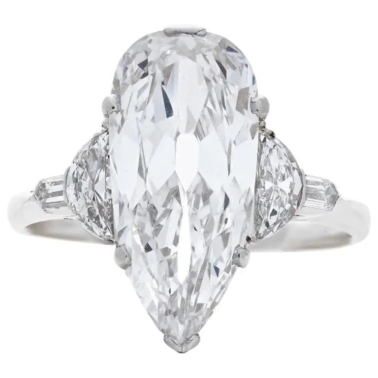 Art Deco diamond engagement ring, 1920s, offered by Neil Lane Couture