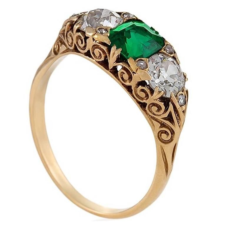English emerald and diamond ring, ca. 1900