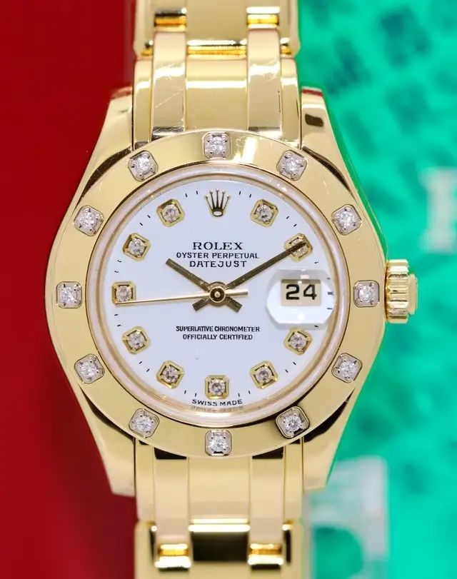 Rolex Lady-Datejust Pearlmaster 18 Karat Gold Diamonds Ref. 80318