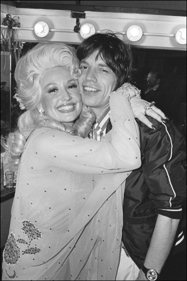 Dolly Parton and Mick Jagger, 1977, by Allan Tannenbaum