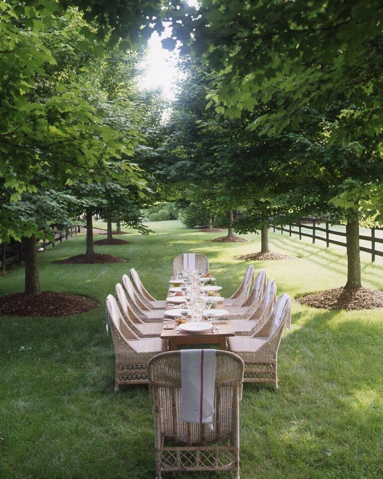 Outdoor dining area in Greenwood, VA