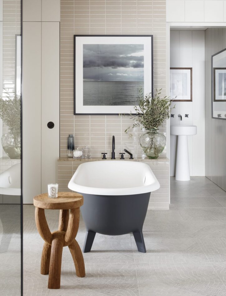 32 Bathrooms with Luxurious Tubs 8 Studio Ashby London bathroom