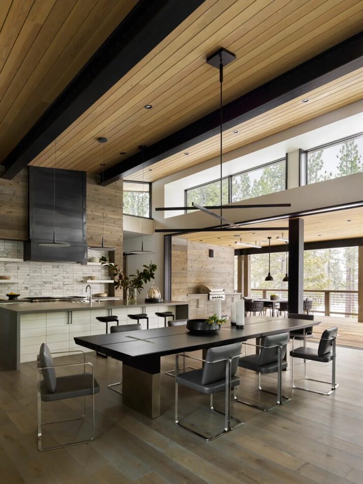 Open kitchen of a California residence designed by Studio Collins Weir