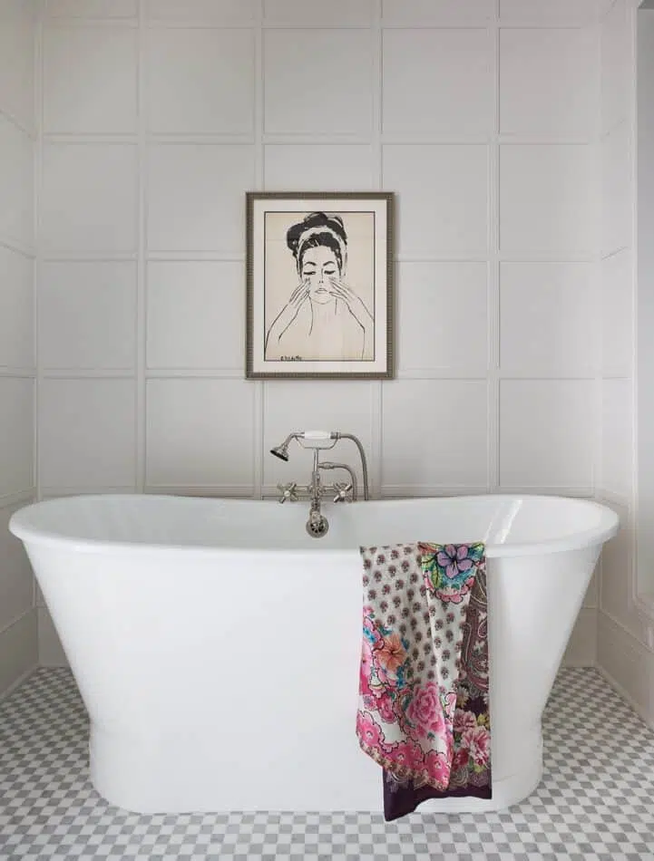 Bathroom in Chicago by Summer Thornton
