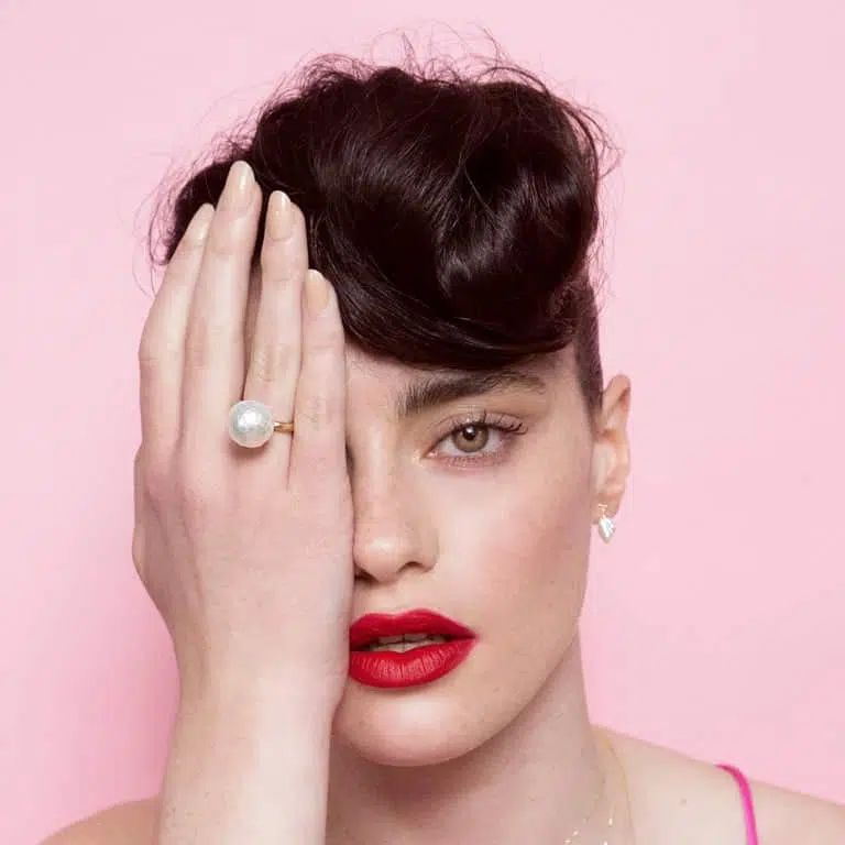 Sweet Pea pearl ring