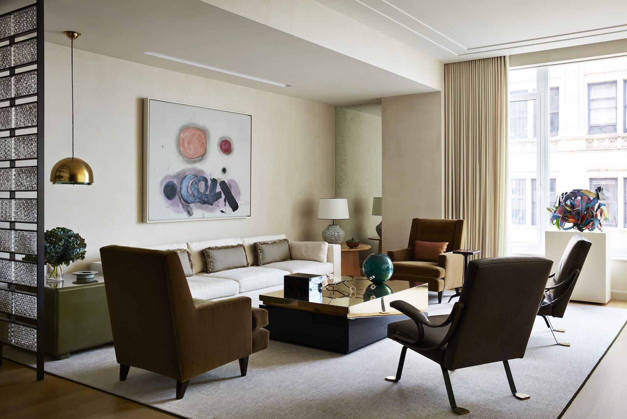 A Room We Love from the 1stDibs 50: Thad Hayes
