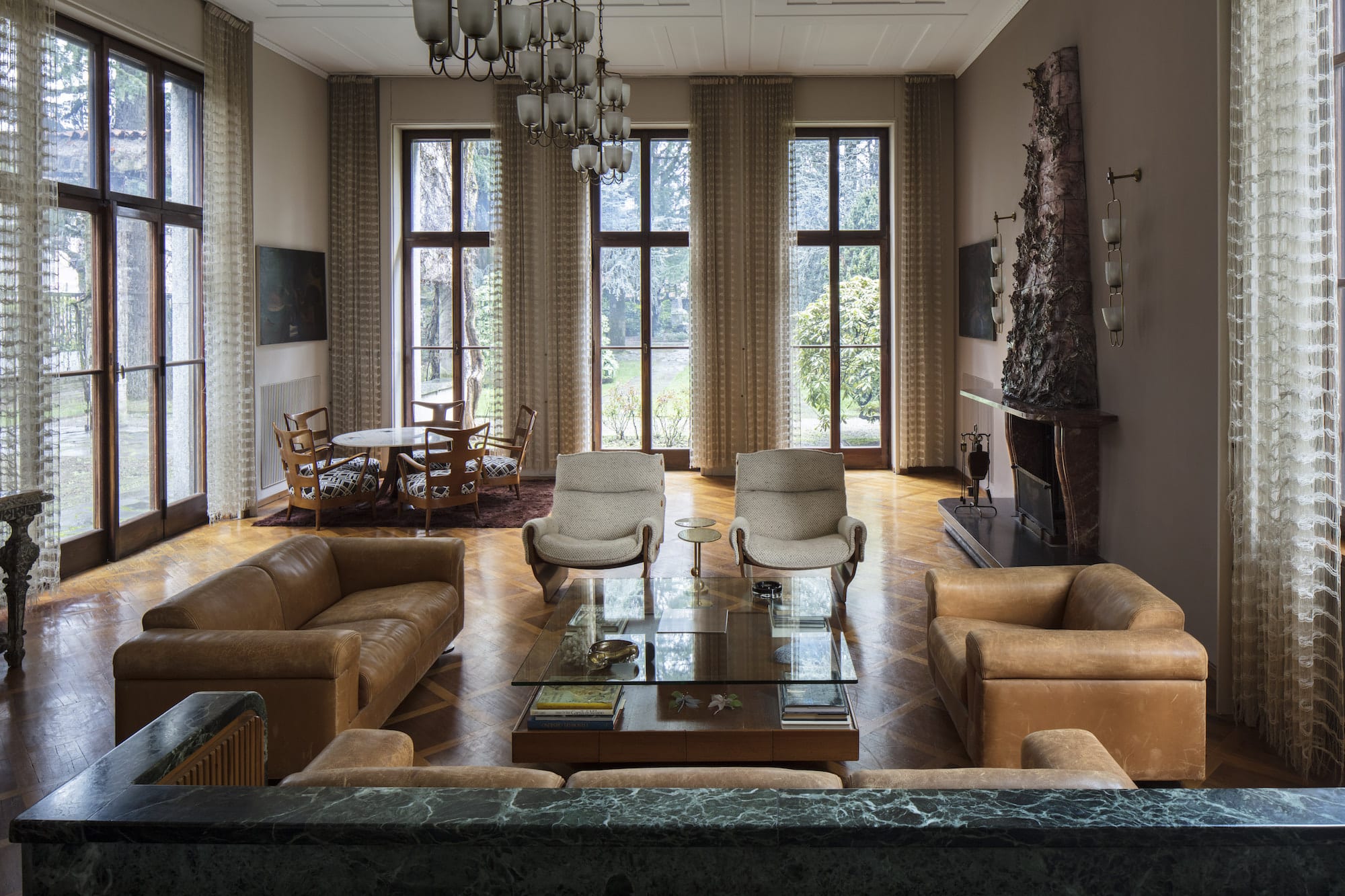 The sunken living room of Villa Borsani