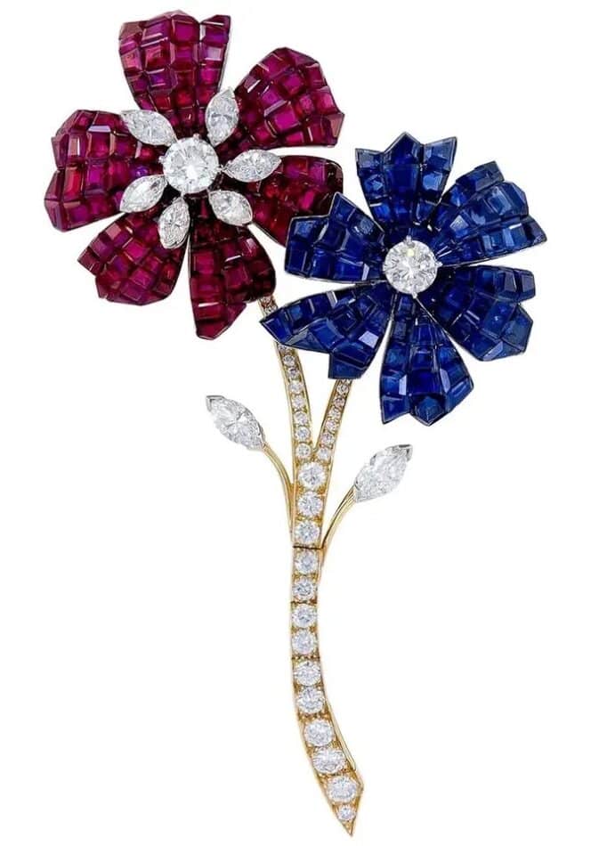 Van Cleef & Arpels Mystery Set flower brooch, 1960s, offered by Yafa Signed Jewels/Maurice Moradof